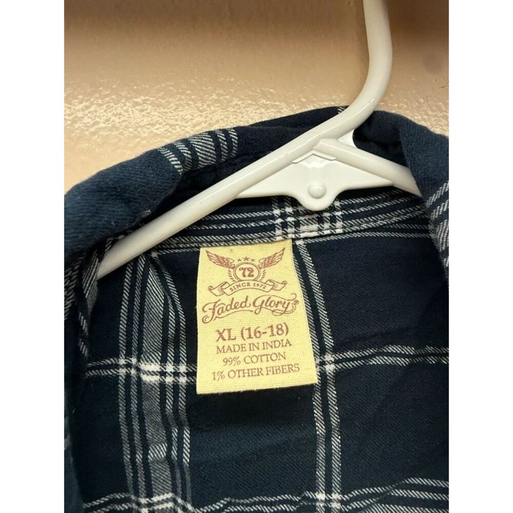 Flannel - Picture 2 of 3